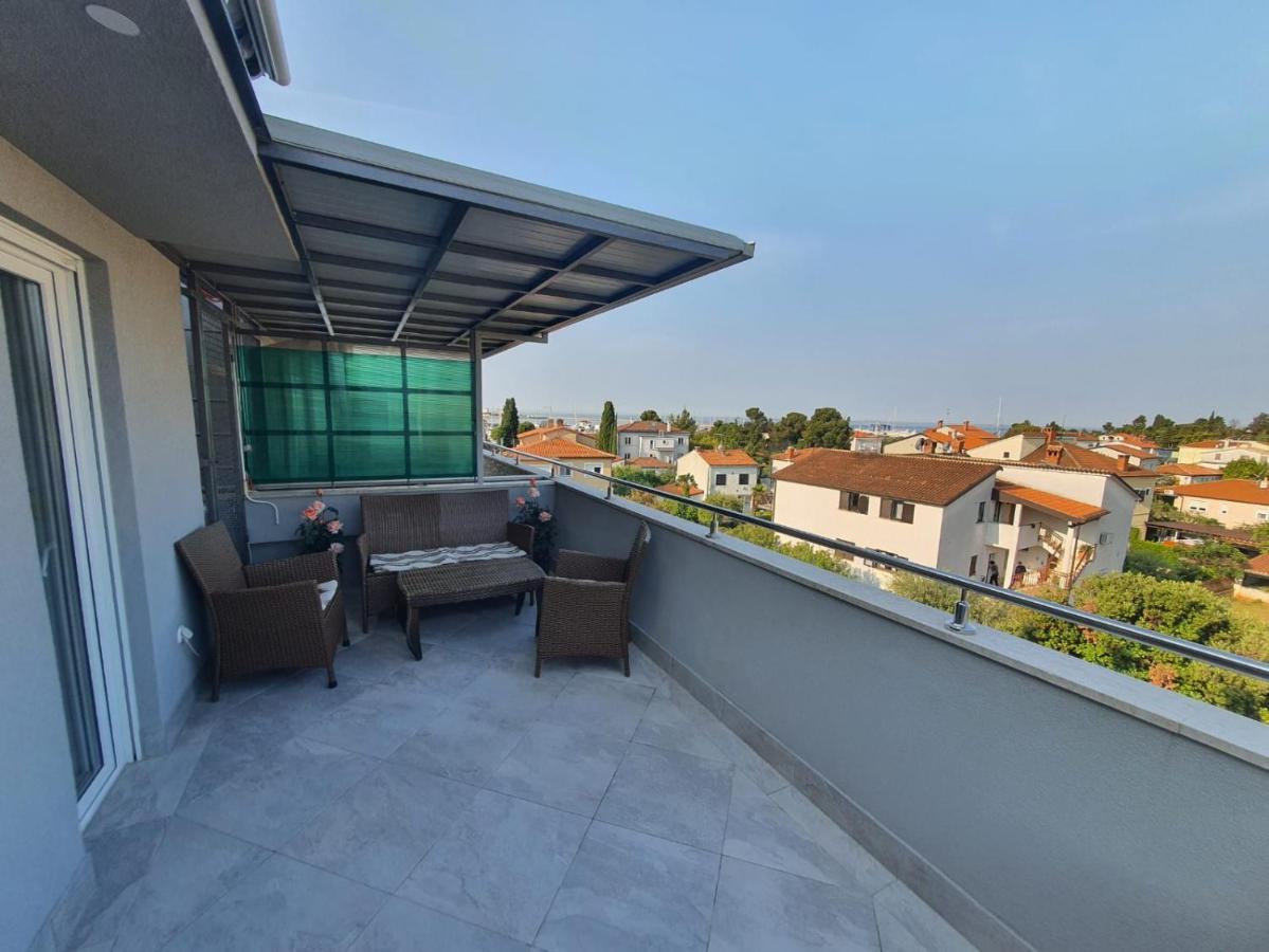 Apartment Sara Umag Exterior foto